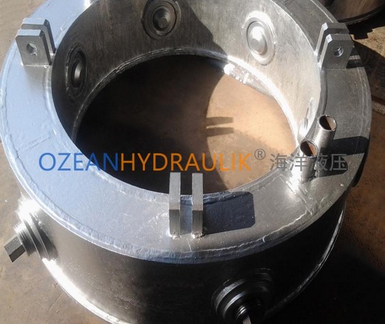 Electrode pressure ring